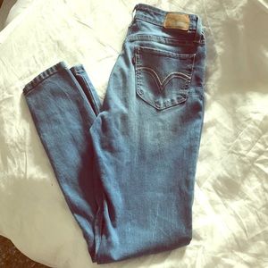 Levi’s skinny jeans